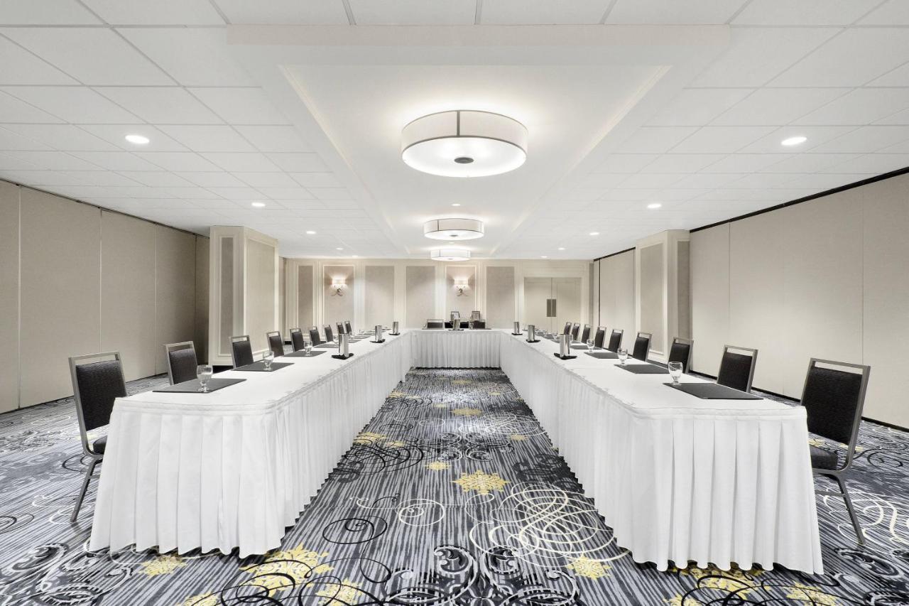 Sheraton Cavalier Saskatoon Hotel Екстер'єр фото