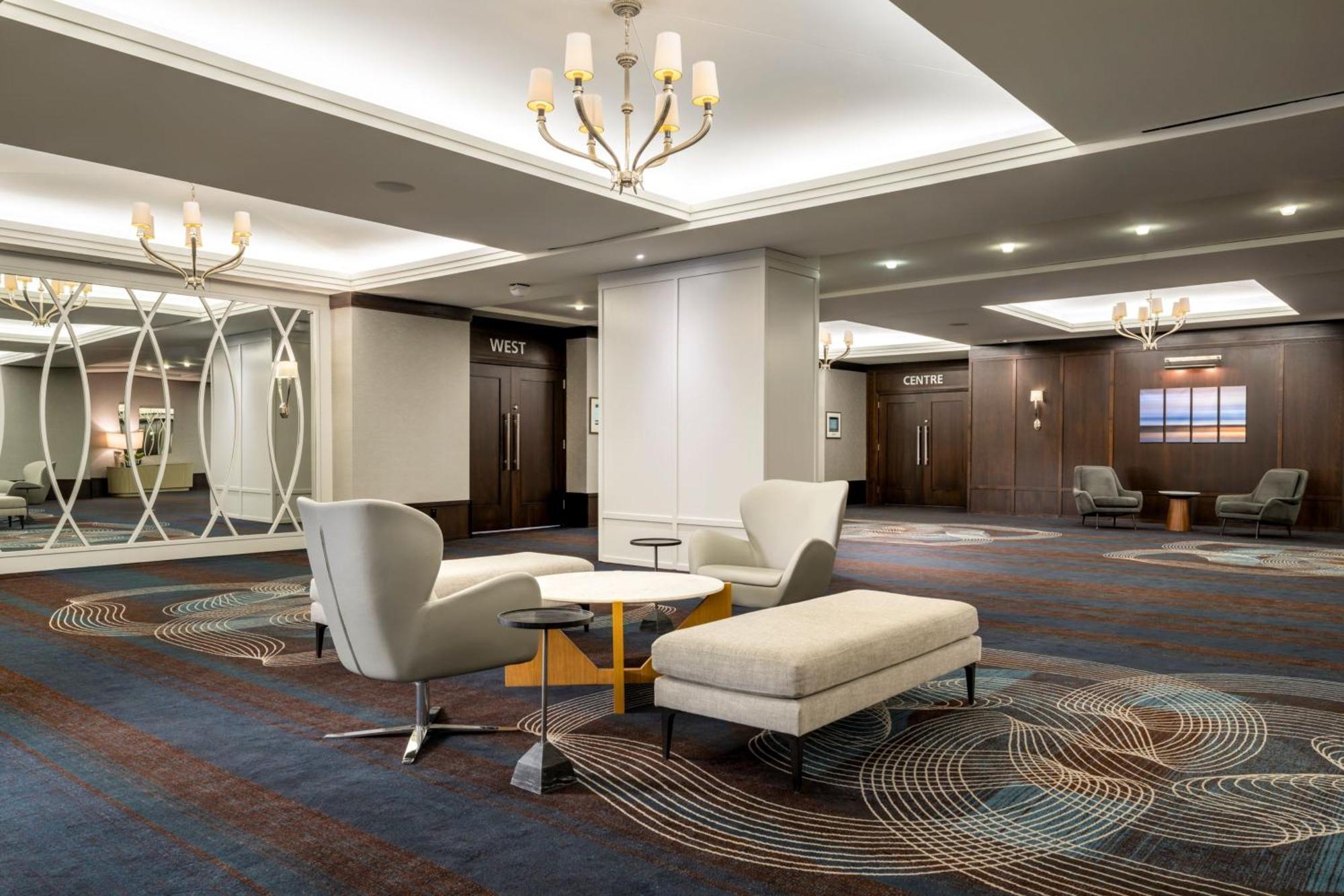 Sheraton Cavalier Saskatoon Hotel Екстер'єр фото
